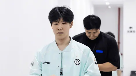 11月5日电竞对决：IG与T1比赛引爆英雄联盟全球总决赛，LPL赛区代表决战首尔电竞赛事直播